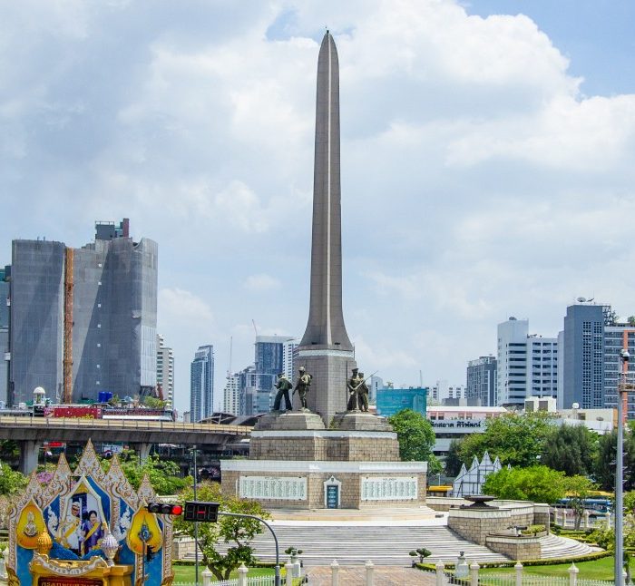 hotel-near-victory-monument