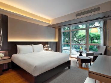 premium-deluxe-room-with-balcony